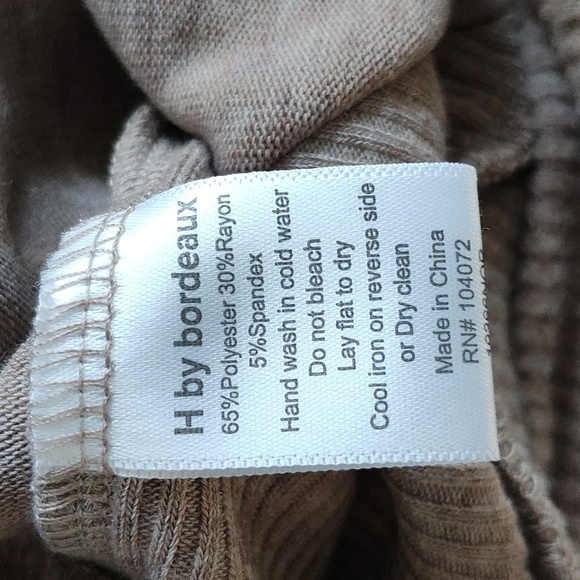 H by Bordeaux Pull Over Chic Sweater Size M - Picture 6 of 7